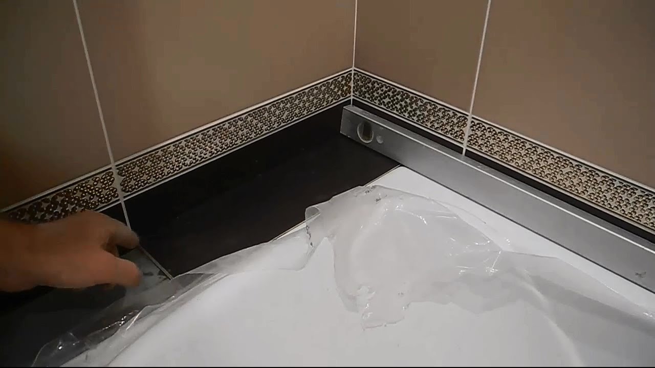 Как сделать между ванной и стеной