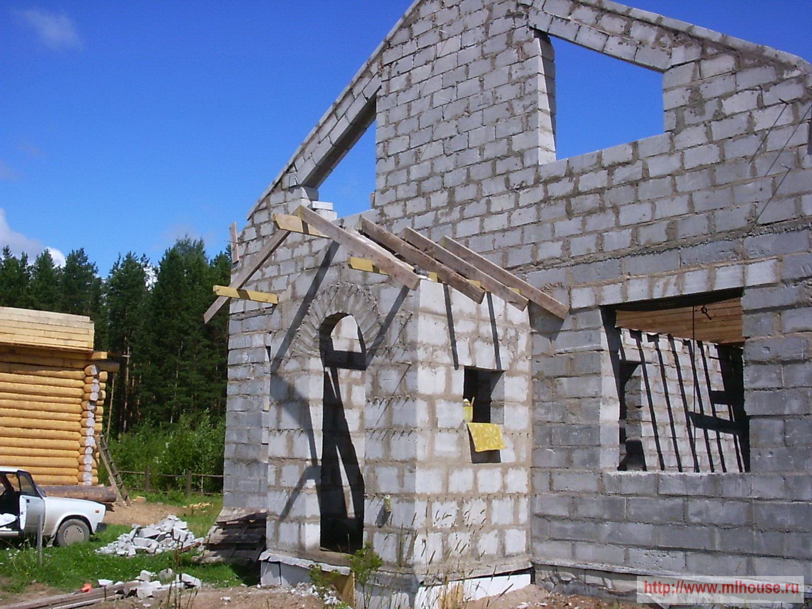 Пристройка к дому из пеноблоков