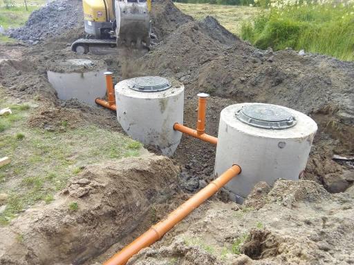 Как сделать выгребную яму из бетонных колец:  яма из бетонных .
