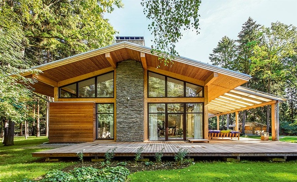 Дома из стекла и дерева: современные проекты с камнем и бетоном