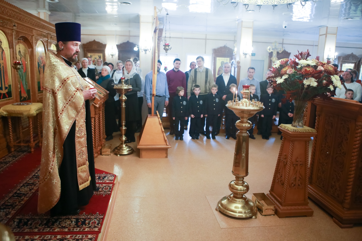 храм раево в медведково. престольный праздник димитрия донского. храм димитрия донского в раеве настоятель. храм святого благоверного князя димитрия донского в раеве. богослужение в храме дмитрия донского.