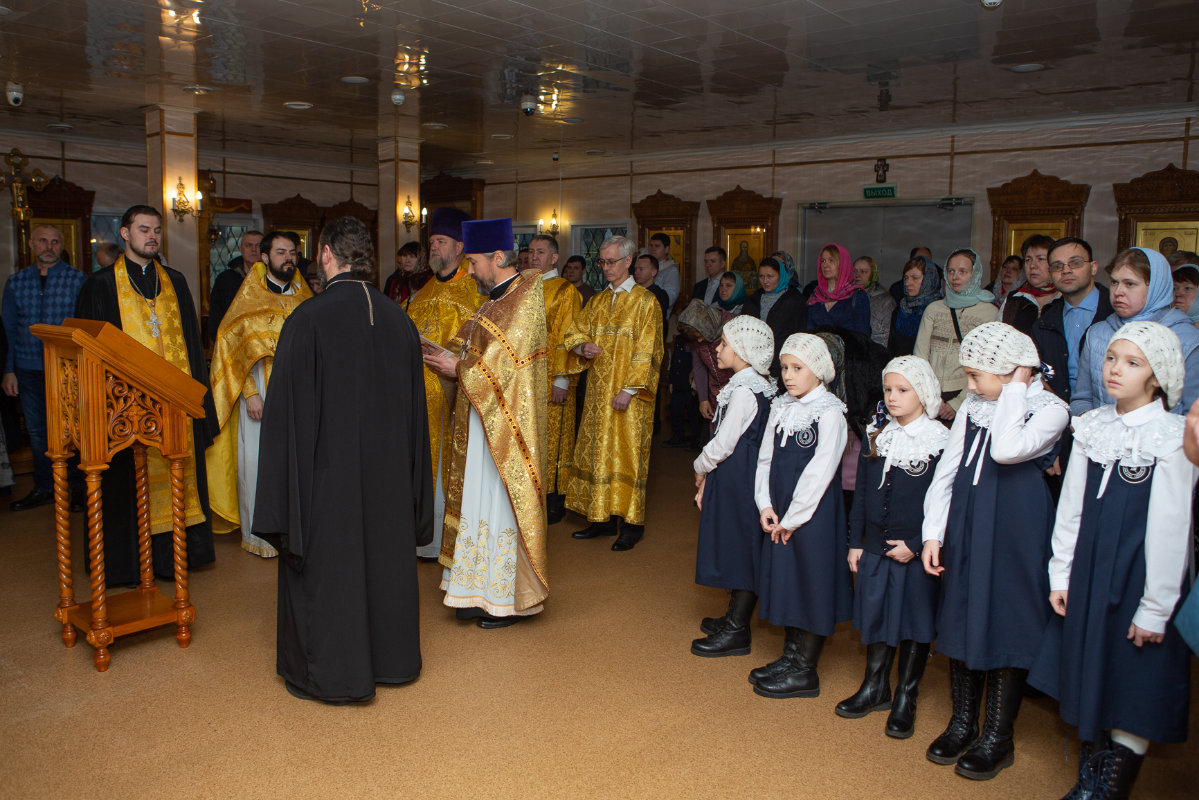 церковь дмитрия донского в медведково. богослужение в храме дмитрия донского. богослужение в храме дмитрия донского. храм димитрия донского настоятель. храм димитрия донского в северном бутово.