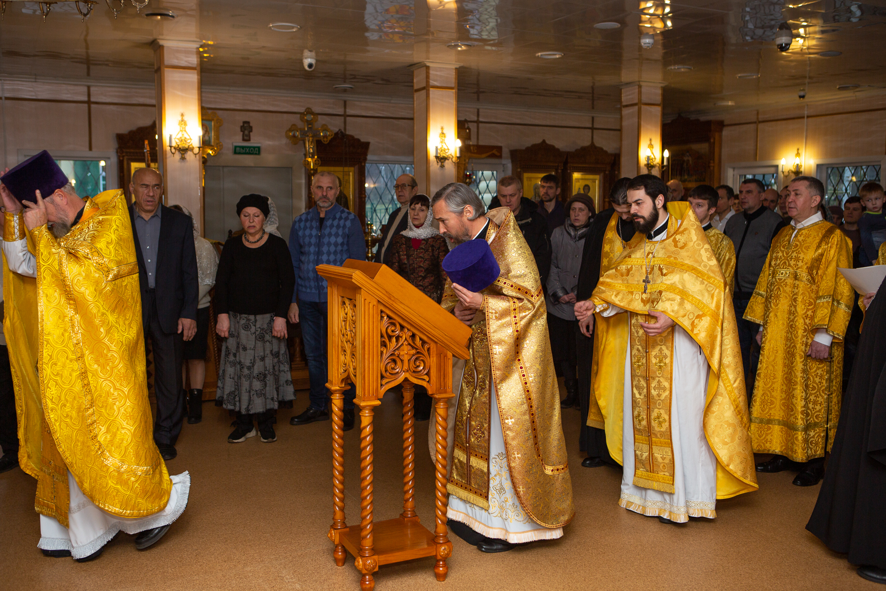 богослужение в храме дмитрия донского. настоятель храма дмитрия донского в бутово. храм димитрия донского в раеве. богослужение в храме дмитрия донского. церковь дмитрия донского в северном бутово настоятель.