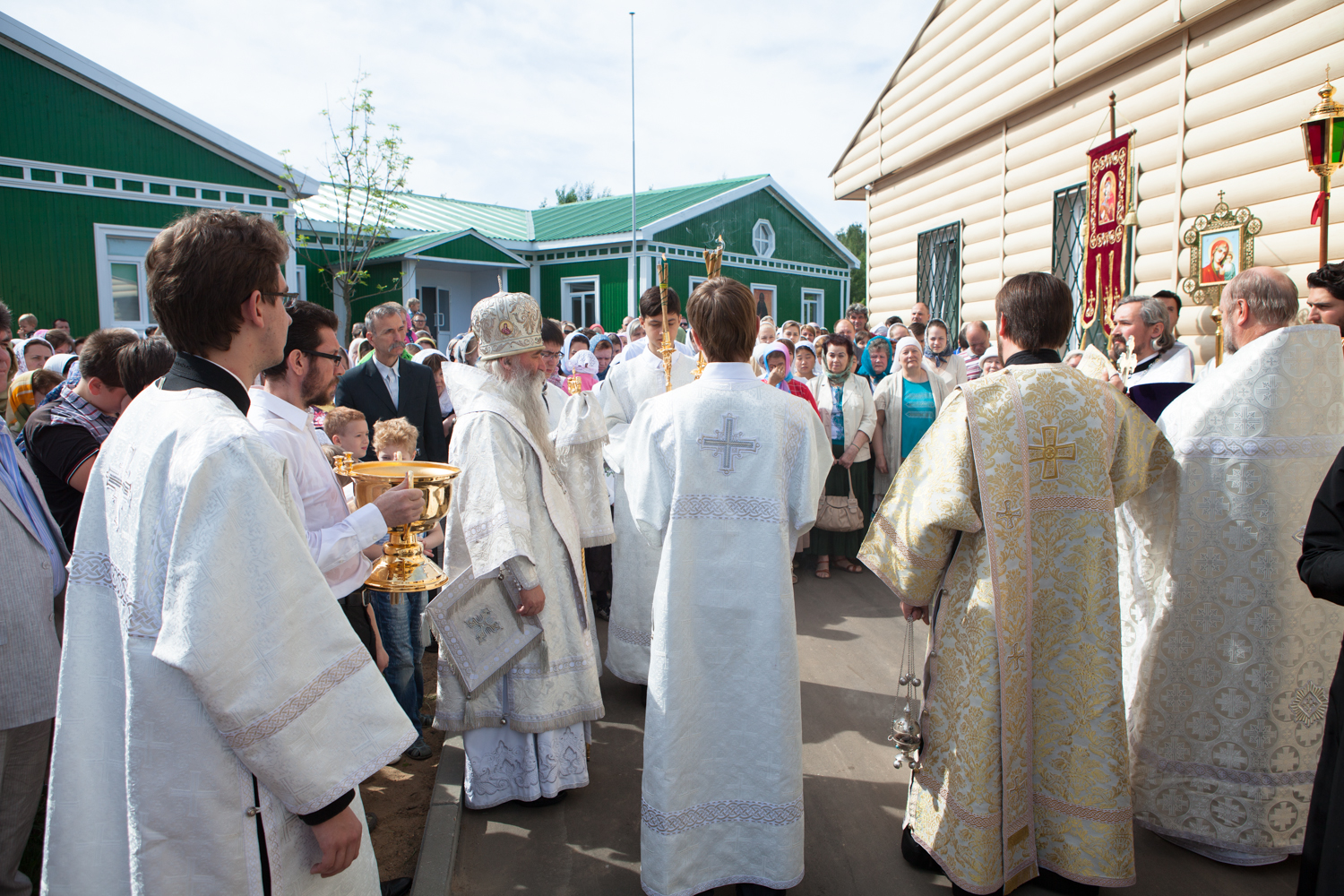 богослужение в храме дмитрия донского