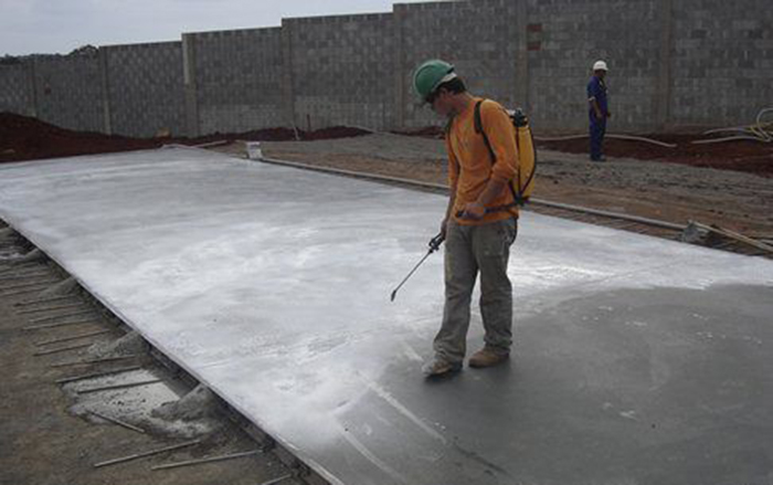 Уход за бетоном после заливки летом: Уход за бетоном в летнее время .