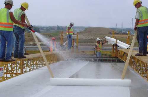 Как поливать бетон после заливки –  ли поливать бетон водой после .
